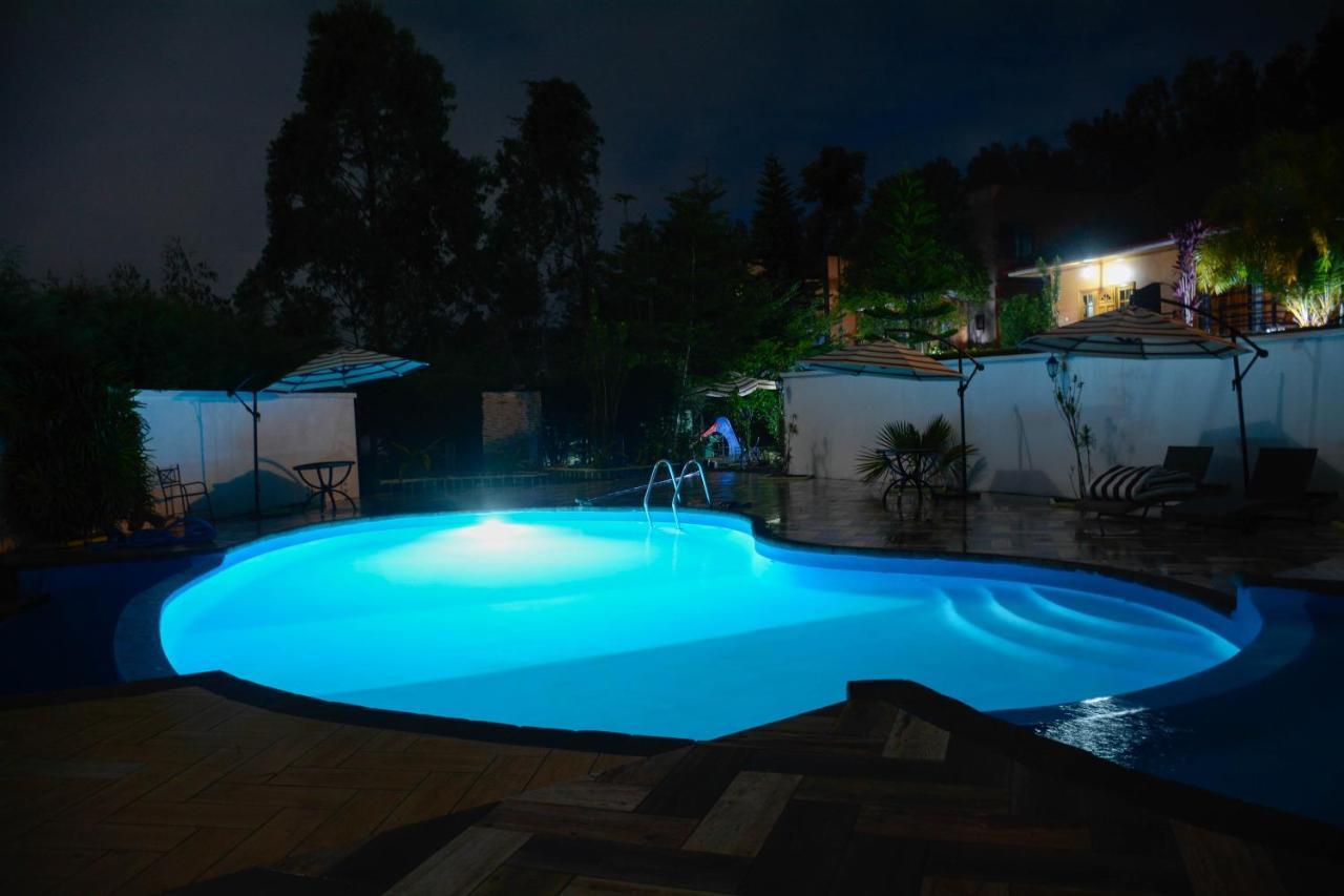 Andasibe Cyperus Hotel Moramanga Екстер'єр фото